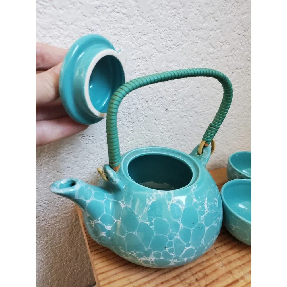 Unbranded teal blue